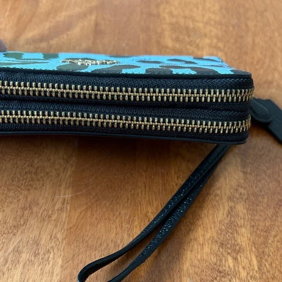 Coach Ocelot Black & Blue Animal Print Wristlet Leopard Double Zipper Rare! EUC - Picture 4 of 8
